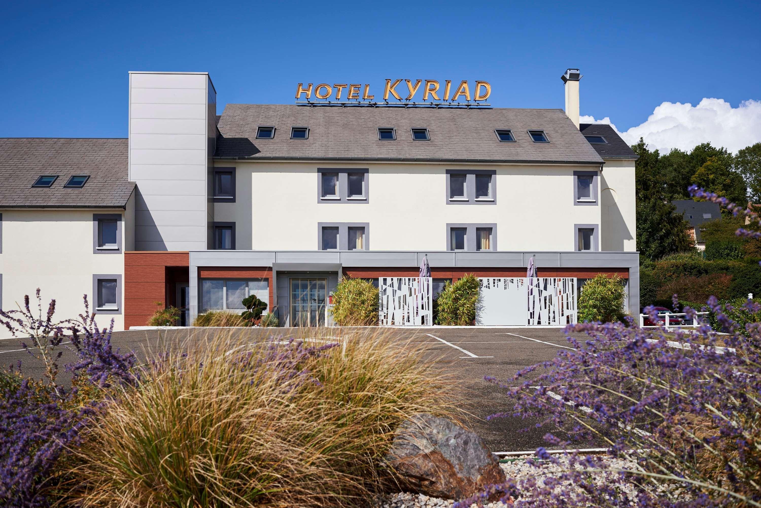 Kyriad Le Mans Est Exterior photo